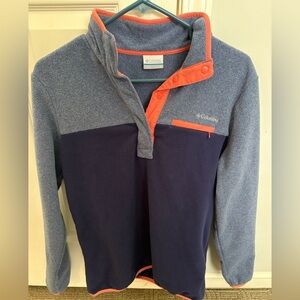 Cozy Columbia Blue Fleece Pullover with Pinkish-Orange accents